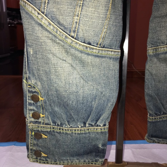 Capri Jeans - Picture 8 of 8